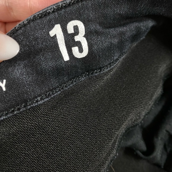 US13 Urban Planet Ultra High-Rise Skinny Jeans - Picture 3 of 3